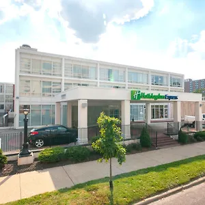 圣路易斯中央西区智选假日酒店 圣路易斯