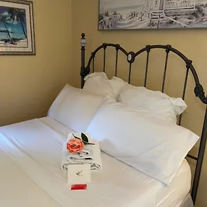  Homestay Cozy Near Airport & Highway